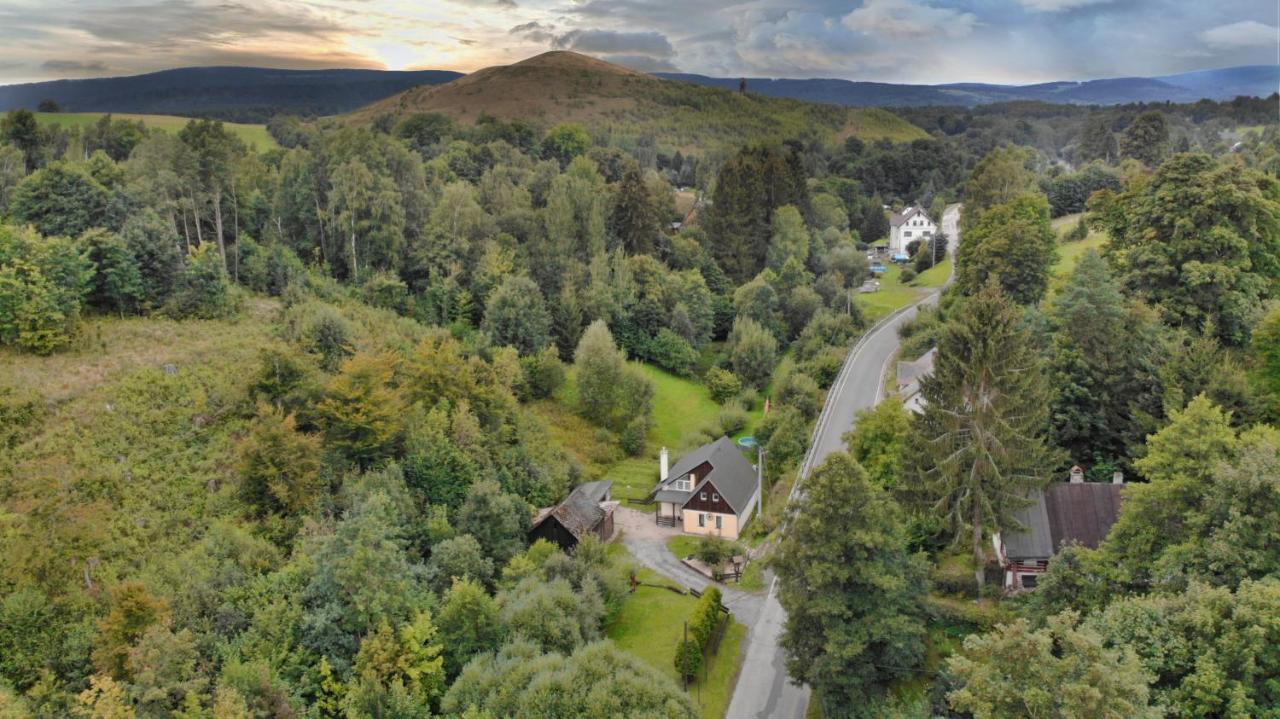 Ubytovani U Krakonose Villa Lampertice Exteriör bild